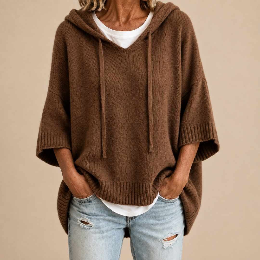 Maisie | Knitted poncho with hood and three-quarter sleeves