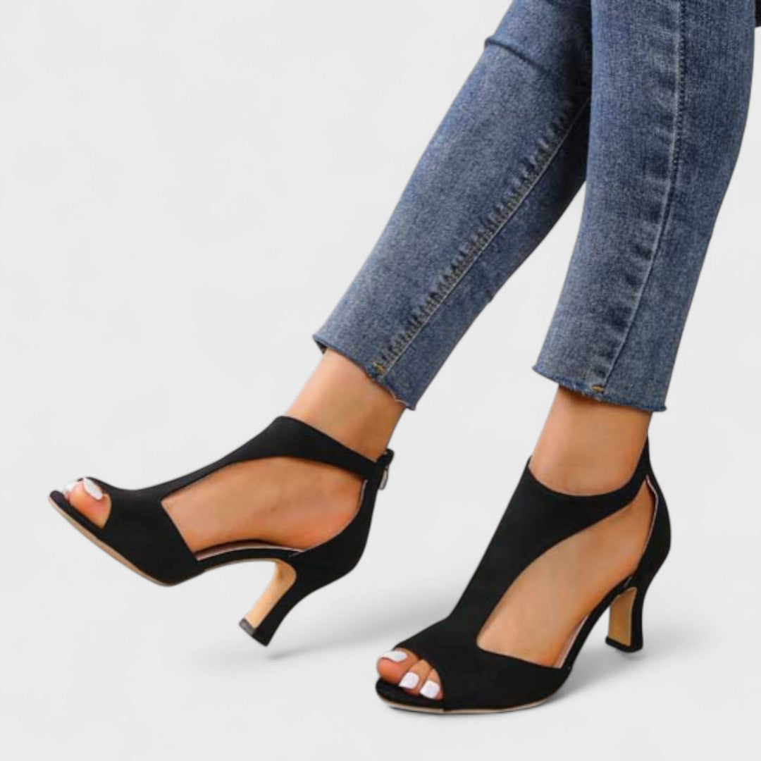 Delia | Elegant sandals with a stable heel
