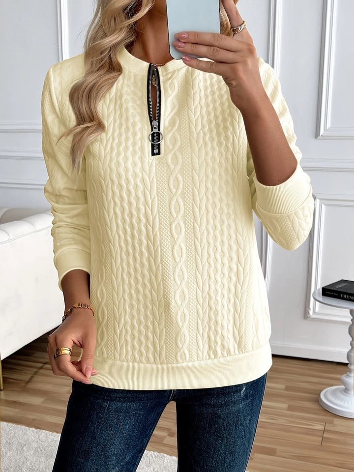 NAZARENA | TEXTURED ZIPPER SWEATSHIRT